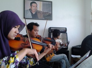 Latihan konser "Rindu Kami" AR. Moese. (Lintas Gayo | Kha A Zaghlul)