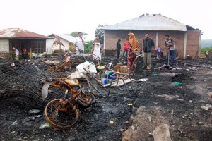 Kondisi rumah warga yang terbakar.(Foto: Tim LG)