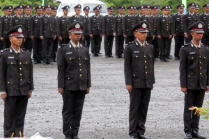 Dua putra Gayo paling kanan dan kiri depan, saat pelantikan  anggota Polri.(Lintas Gayo | a.ZaiZa)