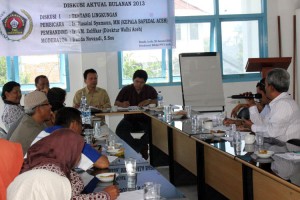 suasana diskusi aktual bulanan tentang lingkungan di PWI Aceh (Lintas Gayo | Zuhra Ruhmi)