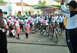 Pelepasan para Srikandi dari Pendopo Bireuen, Minggu 9 April 2013. (Lintas Gayo | Kha A Zaghlul)