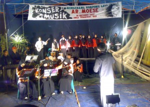 Konser musik mengenang AR Moese di area terminal Takengon, 2007 silam. (doc. Jauhari Samalanga)