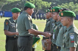 Pangdam Serahkan Penghargaan Bagi Atlit Yong Moodoo, Kodam IM.(Lintas Gayo | Pendam IM)