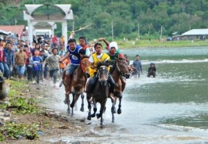 Pacuan kuda di Pante Menye Bintang. (Lintas Gayo | Kha A Zaghlul)