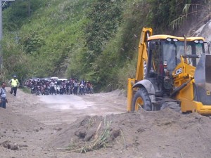 Perbaikan Jalan Takengon - Bireun akibat Gempa (Kokon)