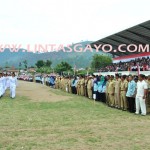 Pelaksanaan HUT Ke - 68 RI dilapangan Musara Alun Takengon lebih banyak di ikuti oleh Masyarakat Aceh Tengah ketimbang pelaksanakan dilapangan Setdakab Aceh Tengah (Foto: Zan.KG)