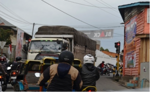 simpang 4 takengon macet