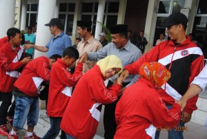 Kontingen Aceh Tengah berangkat tanpa atribut daerah, itu juga masih untung punya baju seragam