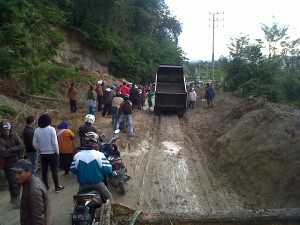 Longsor di Merie I, Kecamatan Bukit,  Bener Meriah (Foto: Fazri Gayo)