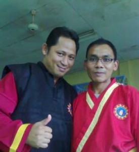 Ansari Siregar Ketua I IPSI Aceh Tengah dan Abas Akbar Manantan Atlet Silat Nasional (foto : Ist)