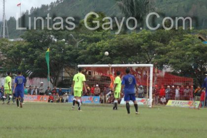 gol kedua Bale Junior