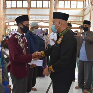 Ustadz dan Ustadzah Adalah Benteng Terdepan Membentuk Akhlak Generasi Kita