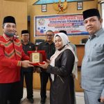 Wakil Bupati Aceh Tengah H. Firdaus SKM menerima kunjungan kerja Tim Pansus III DPRK Nagan Raya terkait pengelolaan Pariwisata, Kesenian dan Budaya di Op-Room Setdakab setempat, Kamis (16/07/2020).
