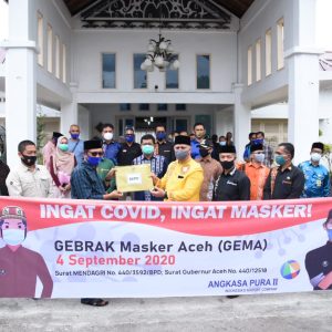 Bupati Aceh Tengah Drs, Shabela Abubakar, terima kedatangan Tim Gerakan Masker Aceh (GEMA) Untuk wilayah Kabupaten Aceh Tengah yang dipimpin oleh kepala Dinas Sosial Aceh Drs.H.Alhudri, MM yang di turunkan dalam rangka membantu dan mensosialisasikan Gerakan bersama mencegah penyebaran Covid-19 di Kabupaten Aceh Tengah, Bertempat di kediaman dinasnya, Pendopo Bupati Aceh Tengah, Kamis (03/09/2020).