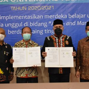 Bupati Aceh Tengah, Drs. Shabela Abubakar menghadiri dan membuka secara resmi Rapat Kerja (Raker) Universitas Teuku Umar, di Hotel Grand Renggali Takengon, Jum’at (27/11/2020) malam