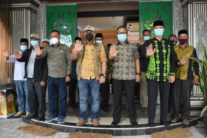 Kepala BNN Provinsi Aceh Brigjen Pol. Drs. Heru Pranoto, M.Si, beserta rombongan dalam agenda Silaturahmi kunjungi Aceh Tengah, diterima hangat Bupati Aceh Tengah Drs. Shabela Abubakar beserta jajaran dilingkungan pemerintahan Kabupaten Aceh Tengah, bertempat di Hotel Linge Land Jalan Yos Sudarso no. 1001, Blang Kolak II, Kecamatan Bebesen, Aceh Tengah, Sabtu (14/11/2020).