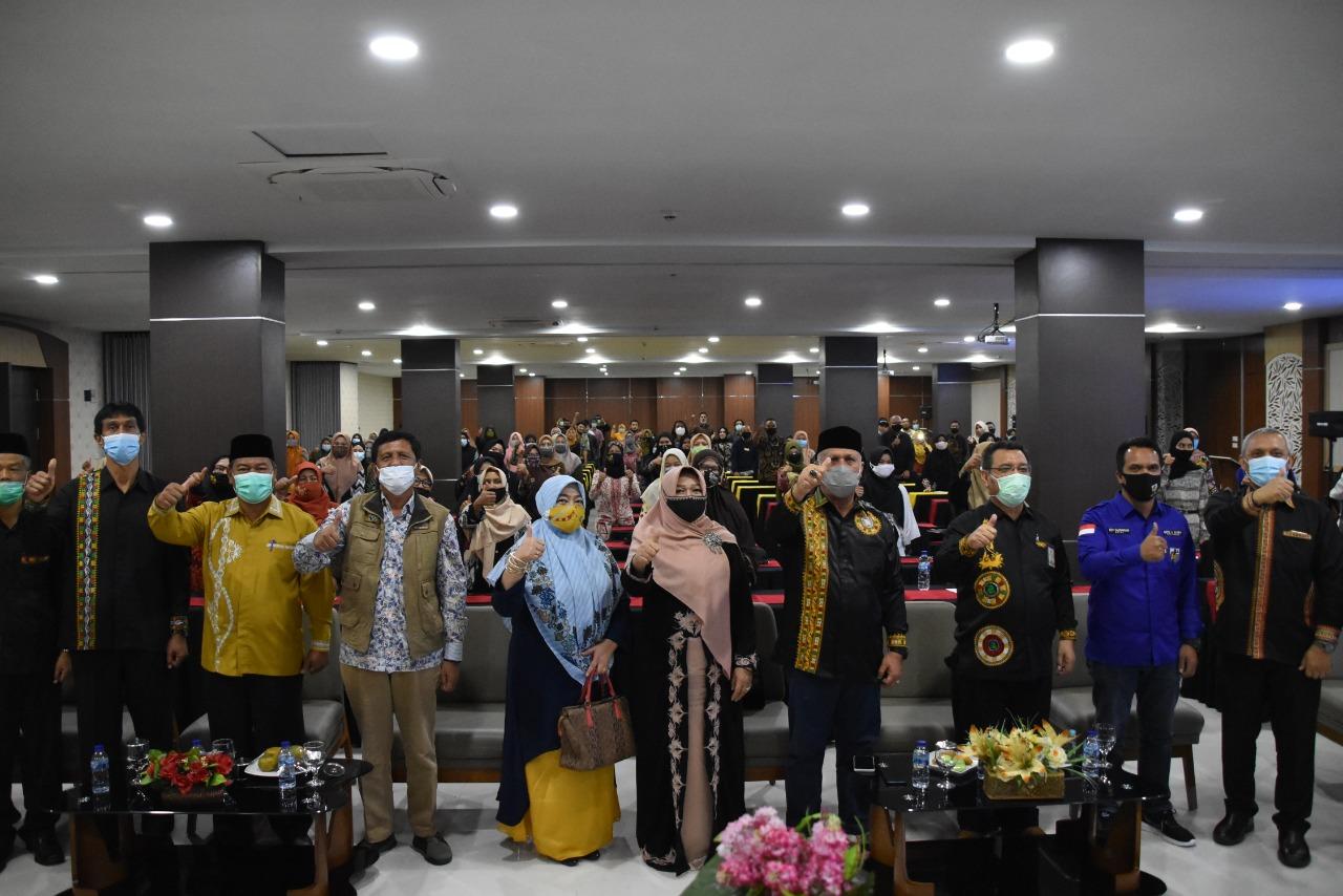 Bupati Aceh Tengah, Drs. Shabela Abubakar membuka secara resmi Kegiatan Bimbingan Teknis Digital Entrepreneurship di Kabupaten Aceh Tengah yang dilaksanakan di Hotel Grand Bayu Hill Takengon, Kamis (12/112020).