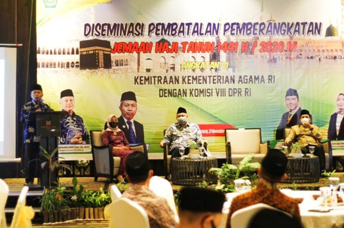 Sekretaris Jenderal Kemenag Nizar saat menjadi narasumber dalam Diseminasi Pembatalan Pemberangkatan Jemaah Haji Tahun 1441 H / 2020 M angkatan ke VI yang digelar Kanwil Kemenag Provinsi Nusa Tenggara Barat, di Lombok.